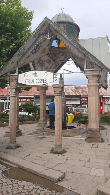 Şebinkarahisar - İstiklal Çeşmesi